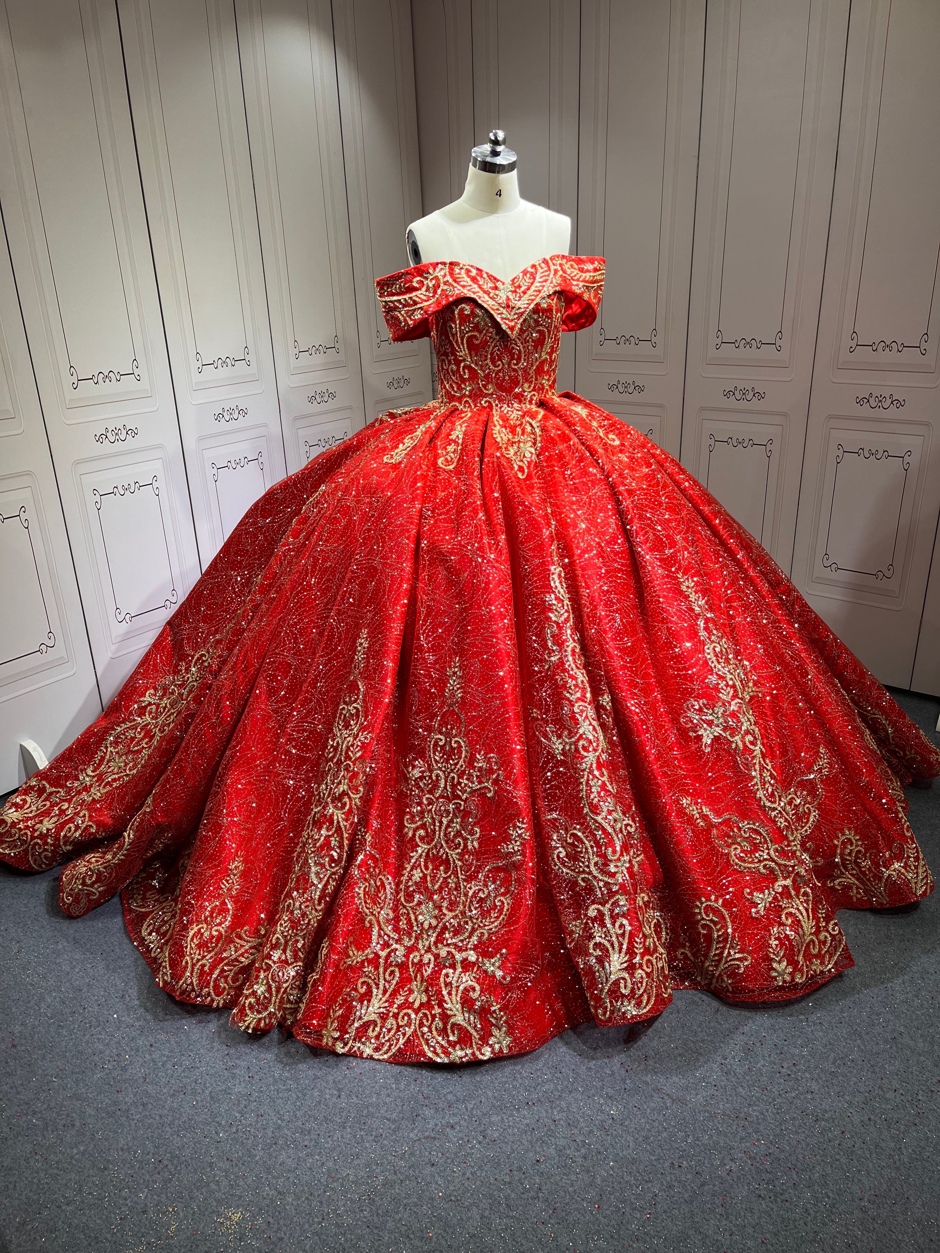 Red With Gold vestidos de 15 quinceaneravestidos de fiesta vestidos de 15 anosquinceanera vestido de 15 quinceanera With Matching Bear