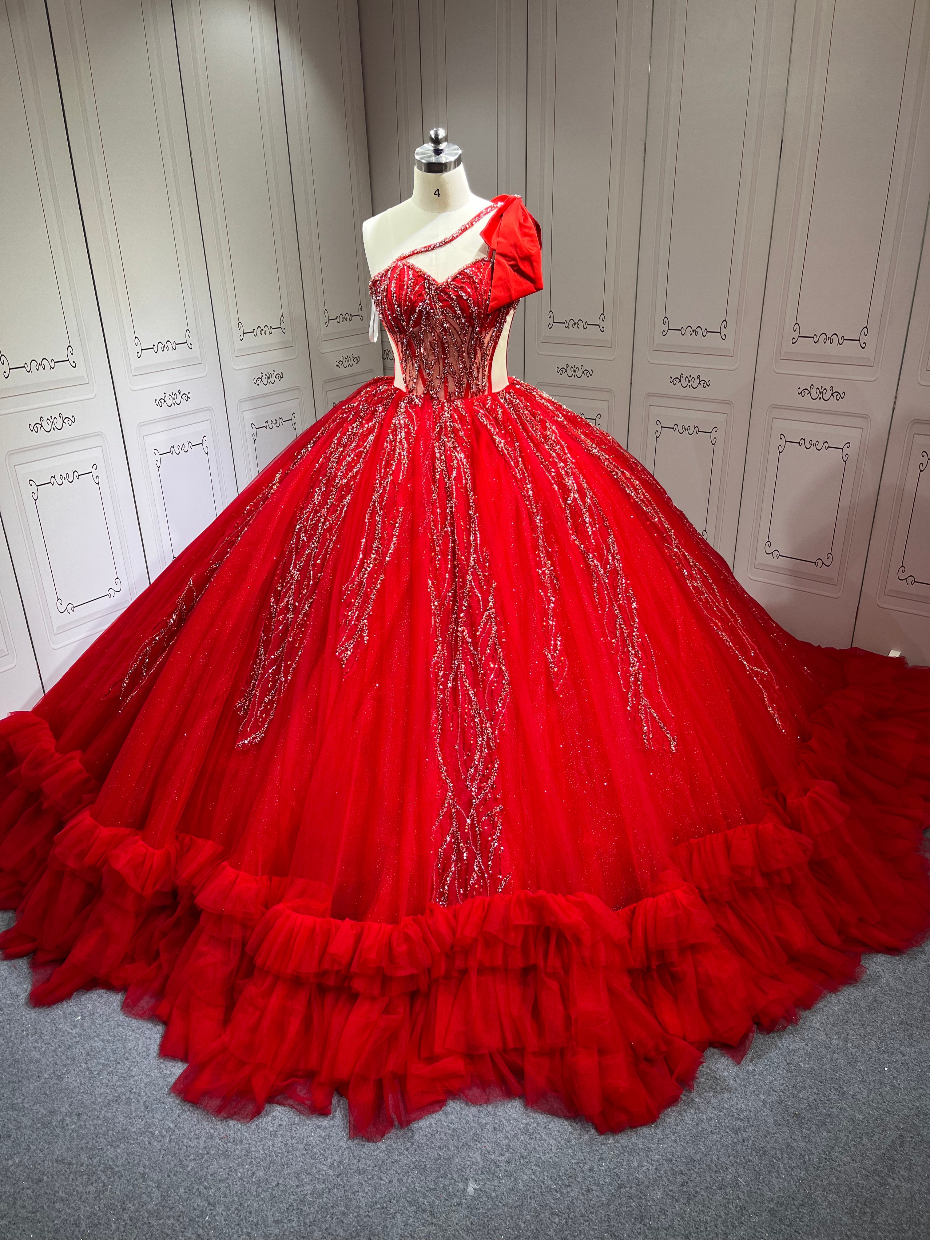 One Shoulder Red Quinceanera Dress Sleeveless Sweet 15 Gowns Ruffled Princess Dress With Bow And Ruffles