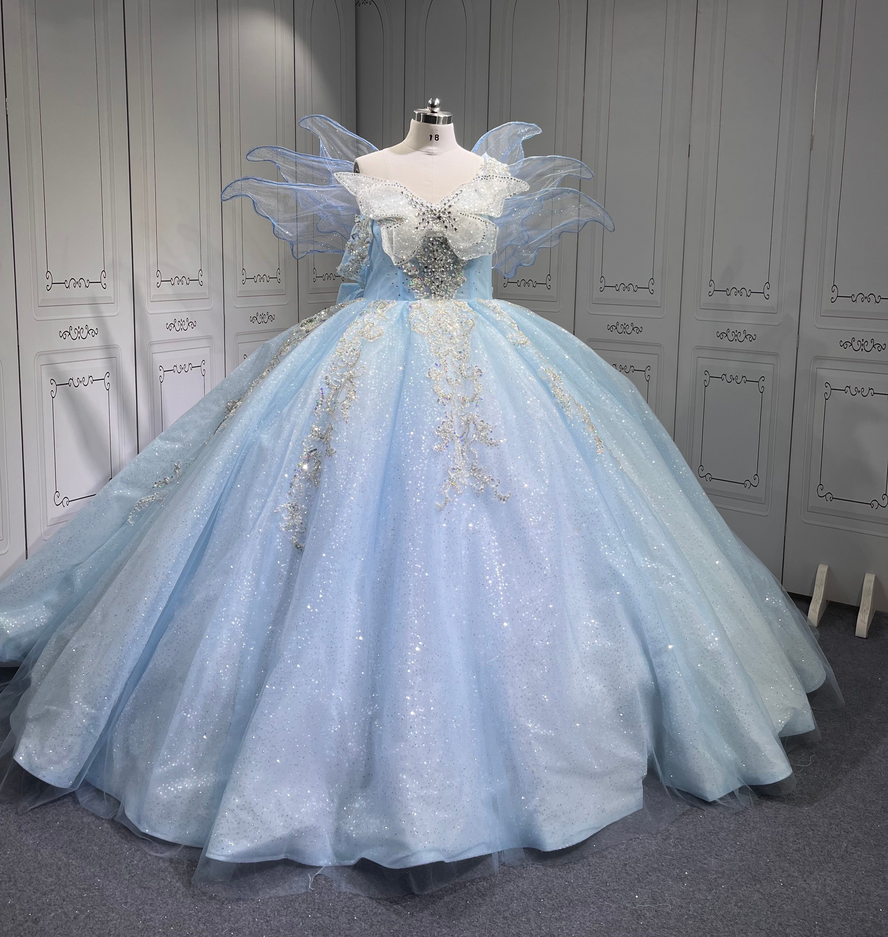2025 Sky Blue Quince Dress Sleeveless Girl Sweet 15 Gowns Shiny Sequin Birthday Party Dress With Bow