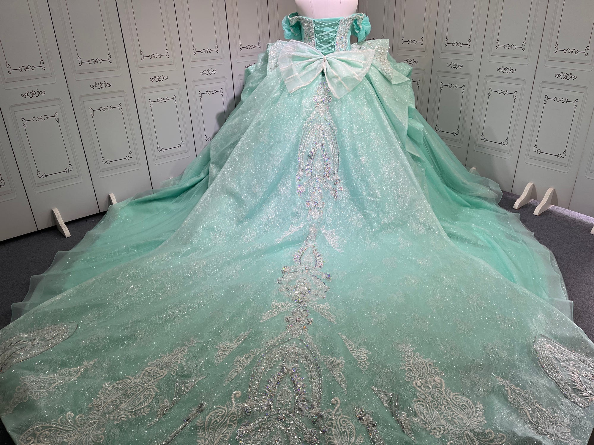 Sleeveless Aqua Quince Dress Shiny Crystal Vestidos De 15 Anos Princess Sweet 15 16 Years Old Birthday Party Gown