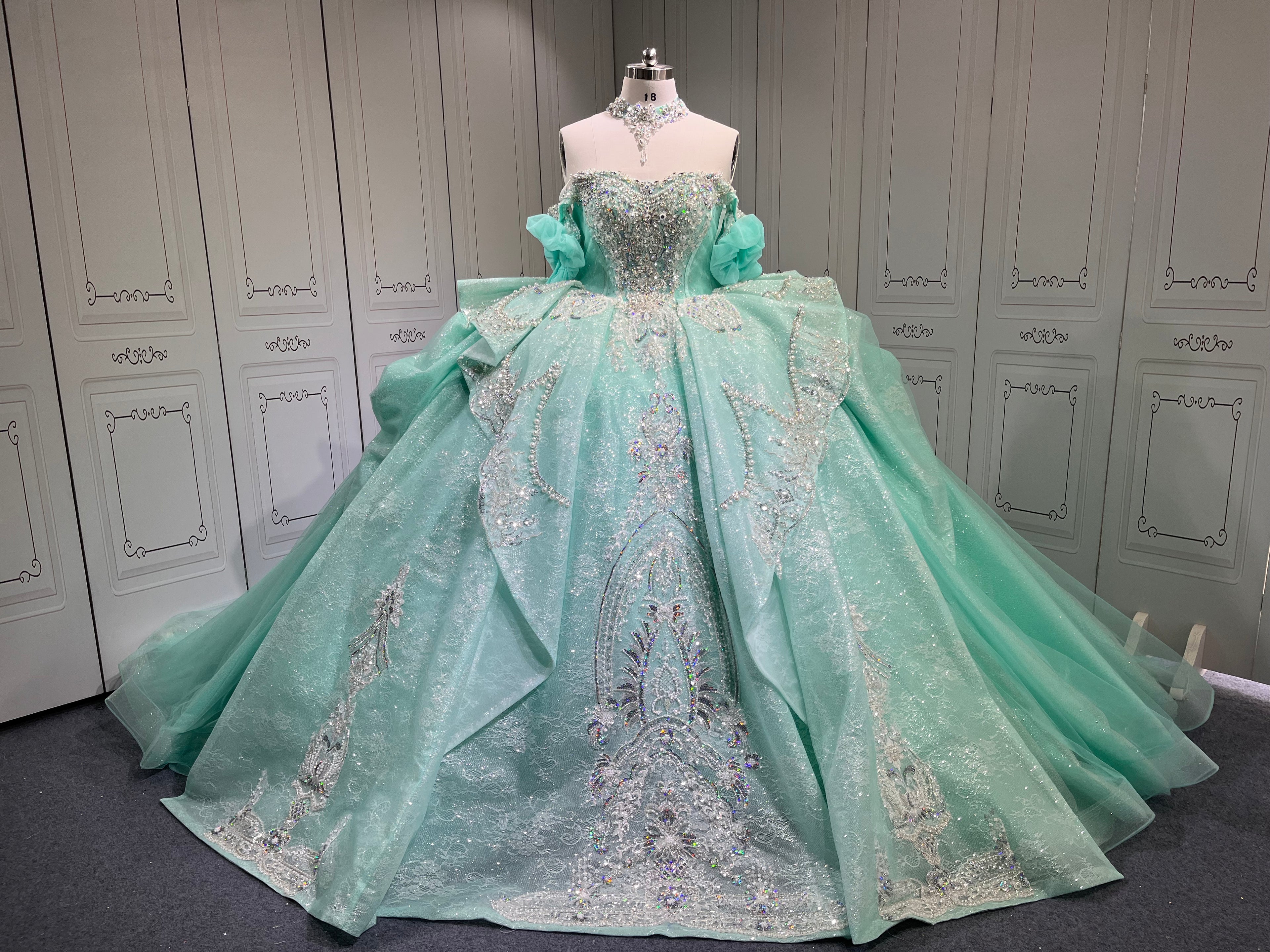 Sleeveless Aqua Quince Dress Shiny Crystal Vestidos De 15 Anos Princess Sweet 15 16 Years Old Birthday Party Gown