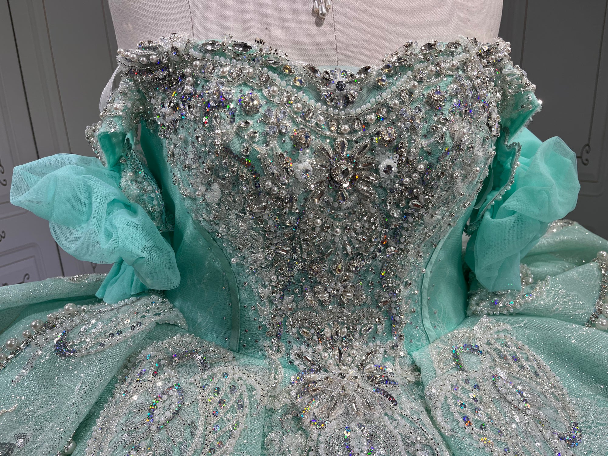 Sleeveless Aqua Quince Dress Shiny Crystal Vestidos De 15 Anos Princess Sweet 15 16 Years Old Birthday Party Gown