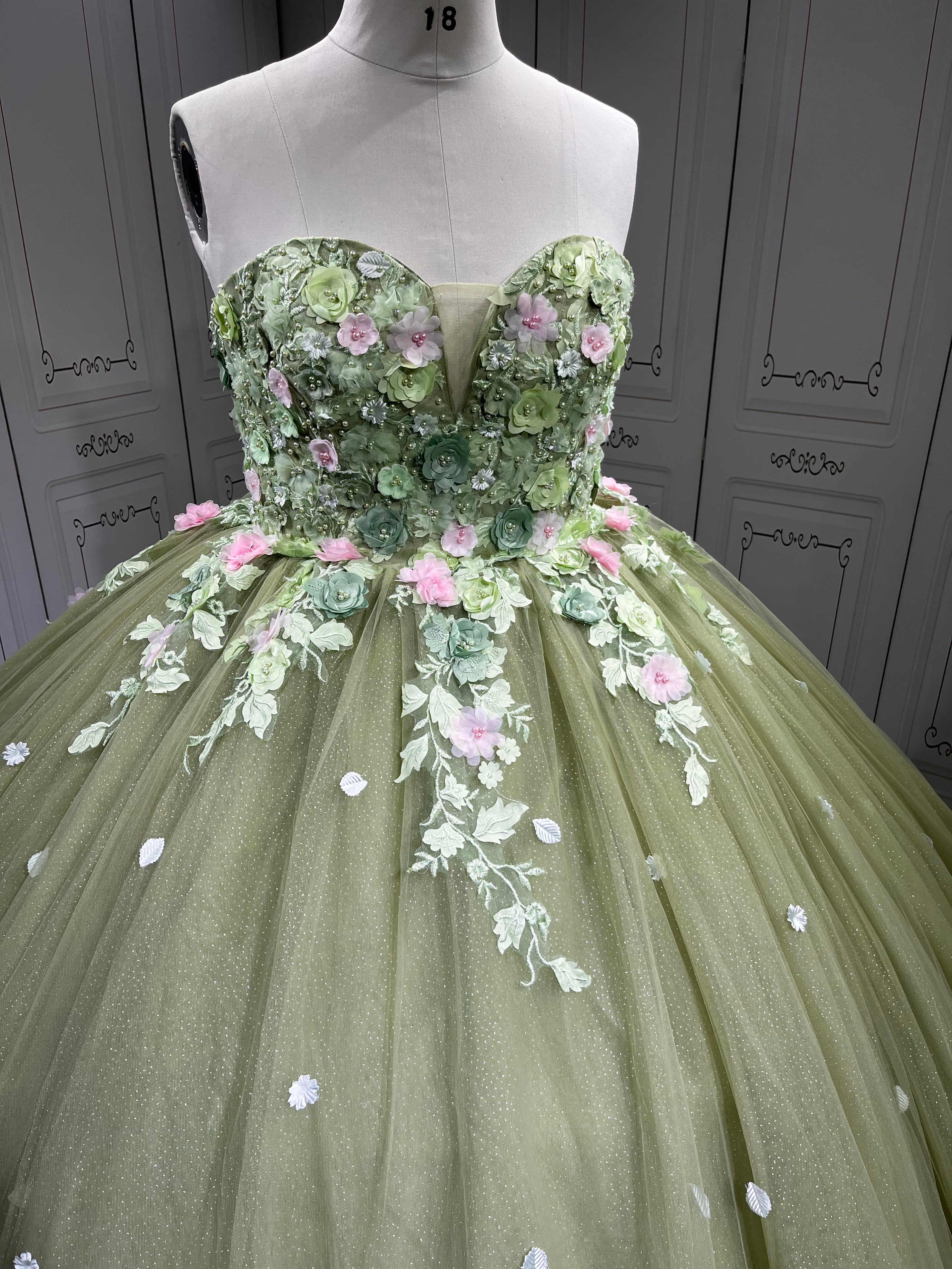 Mumuleo Sage Green Quinceanera Dress Lace Appliques 15 Dresses Ball Gown Vestidos Anos Quinceaneras Vestido Fiesta