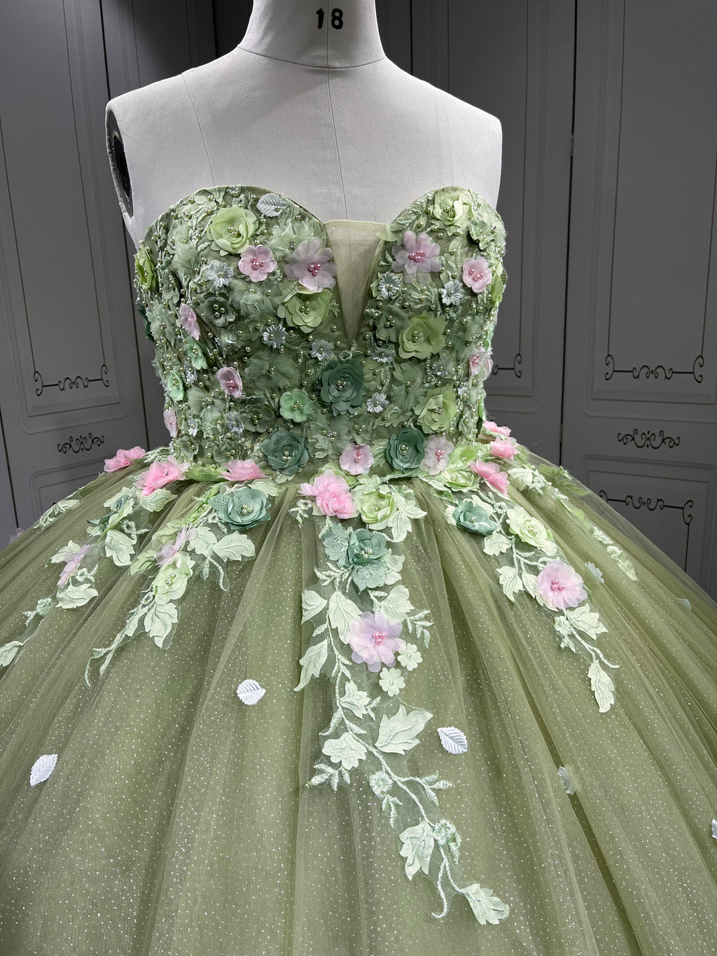 Mumuleo Sage Green Quinceanera Dress Lace Appliques 15 Dresses Ball Gown Vestidos Anos Quinceaneras Vestido Fiesta