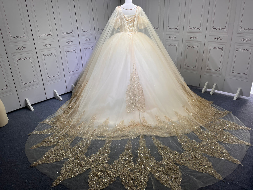 Off Shoulder Champagne Quince Dress Lace Appliques Vestidos De 15 Anos Sweetheart Neck Sweet 15 Gowns With Cape