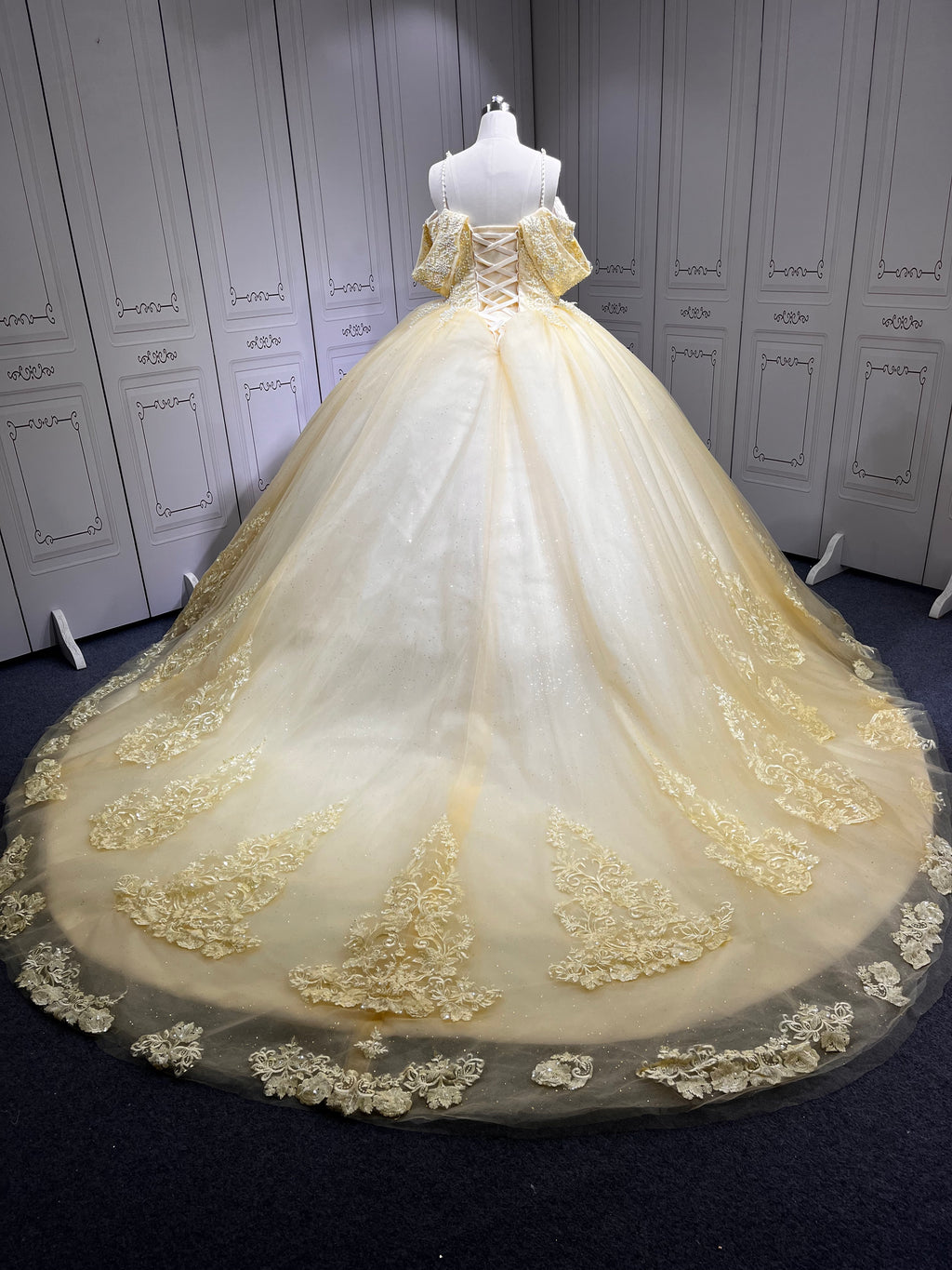Yellow Ball Gown Quinceanera Dress 2025 Applique Party 15 Vestidos De 15 Anos