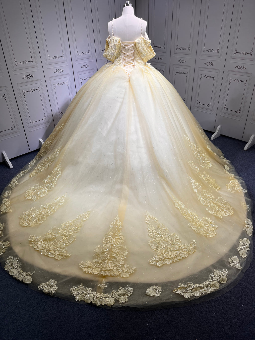 Yellow Ball Gown Quinceanera Dress 2025 Applique Party 15 Vestidos De 15 Anos