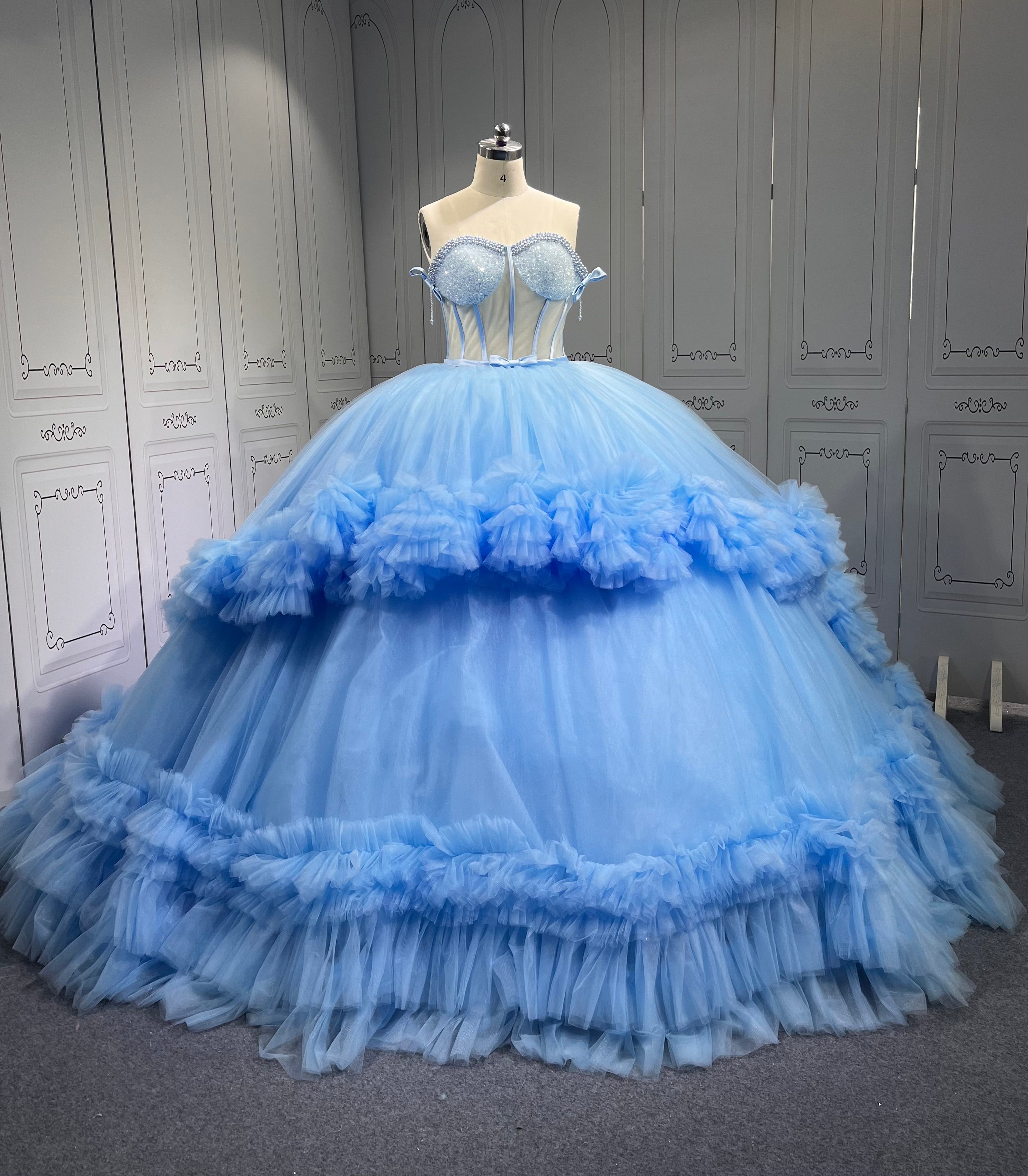 Mumuleo Affordable Red Quinceanera Dresses Princess Ball Gown Lace Appliques Budget Girls Sweet 15 Vestidos De 15 Anos