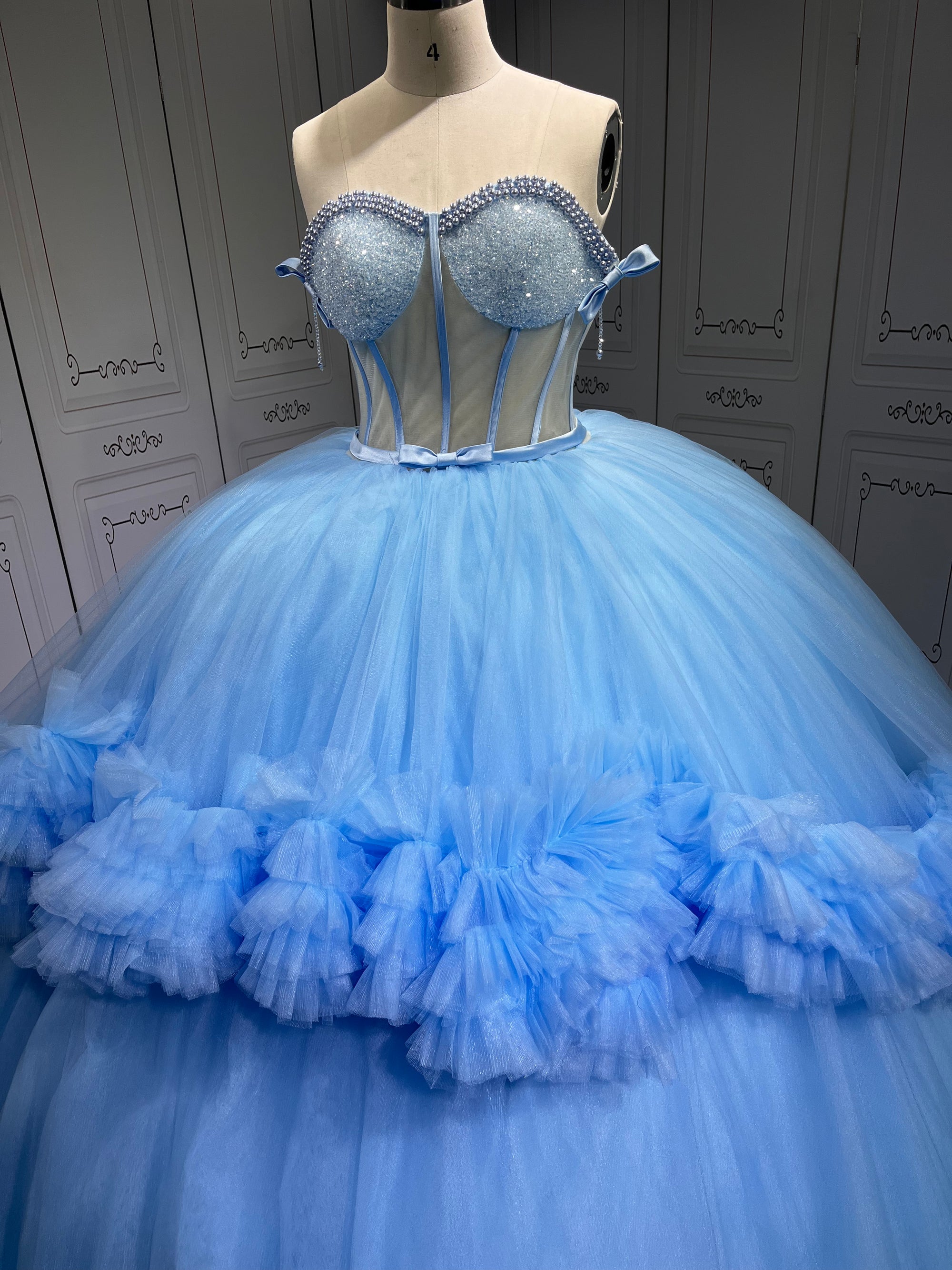 Mumuleo Affordable Red Quinceanera Dresses Princess Ball Gown Lace Appliques Budget Girls Sweet 15 Vestidos De 15 Anos