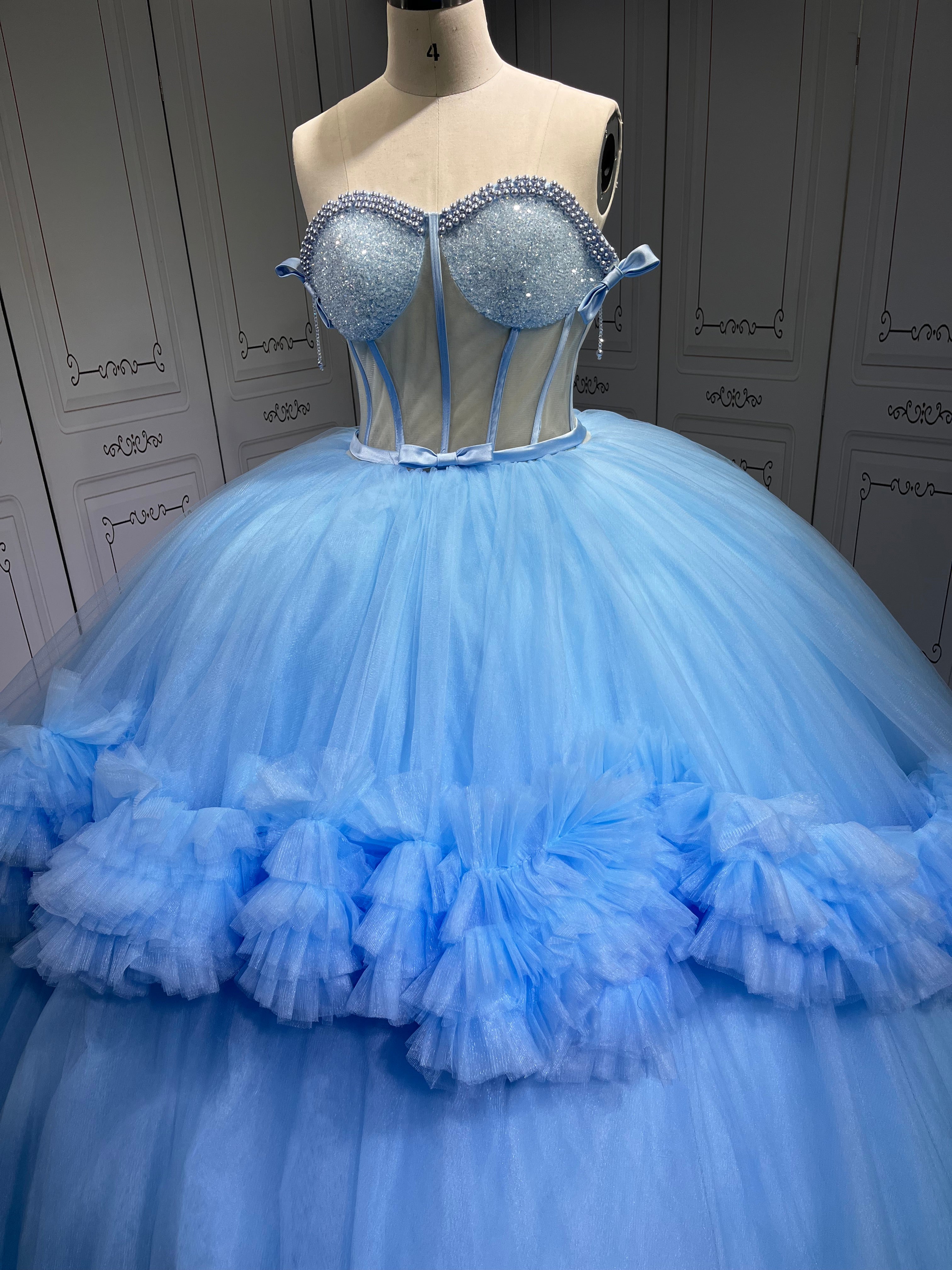 Mumuleo Affordable Red Quinceanera Dresses Princess Ball Gown Lace Appliques Budget Girls Sweet 15 Vestidos De 15 Anos