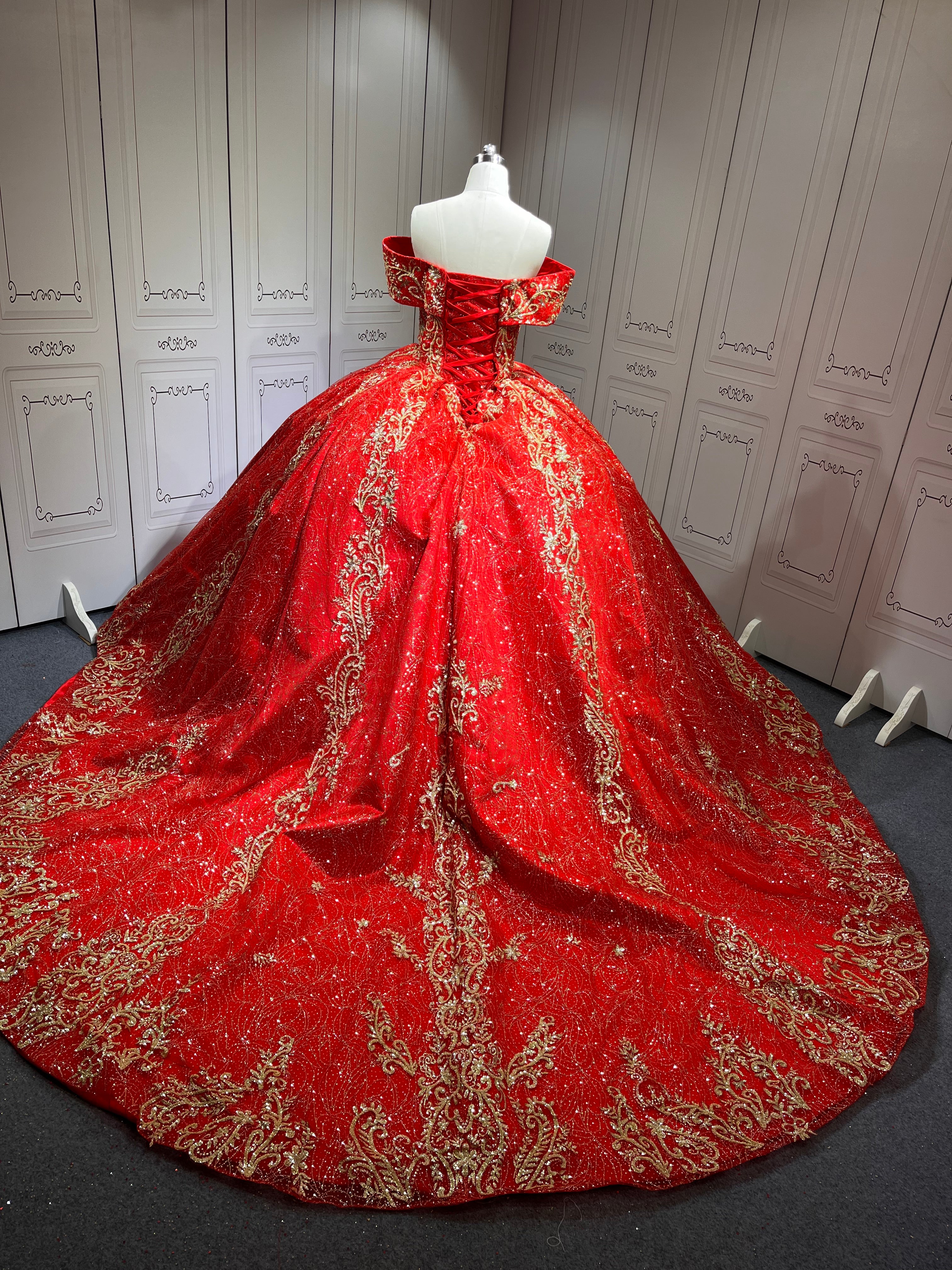 Red With Gold vestidos de 15 quinceaneravestidos de fiesta vestidos de 15 anosquinceanera vestido de 15 quinceanera With Matching Bear