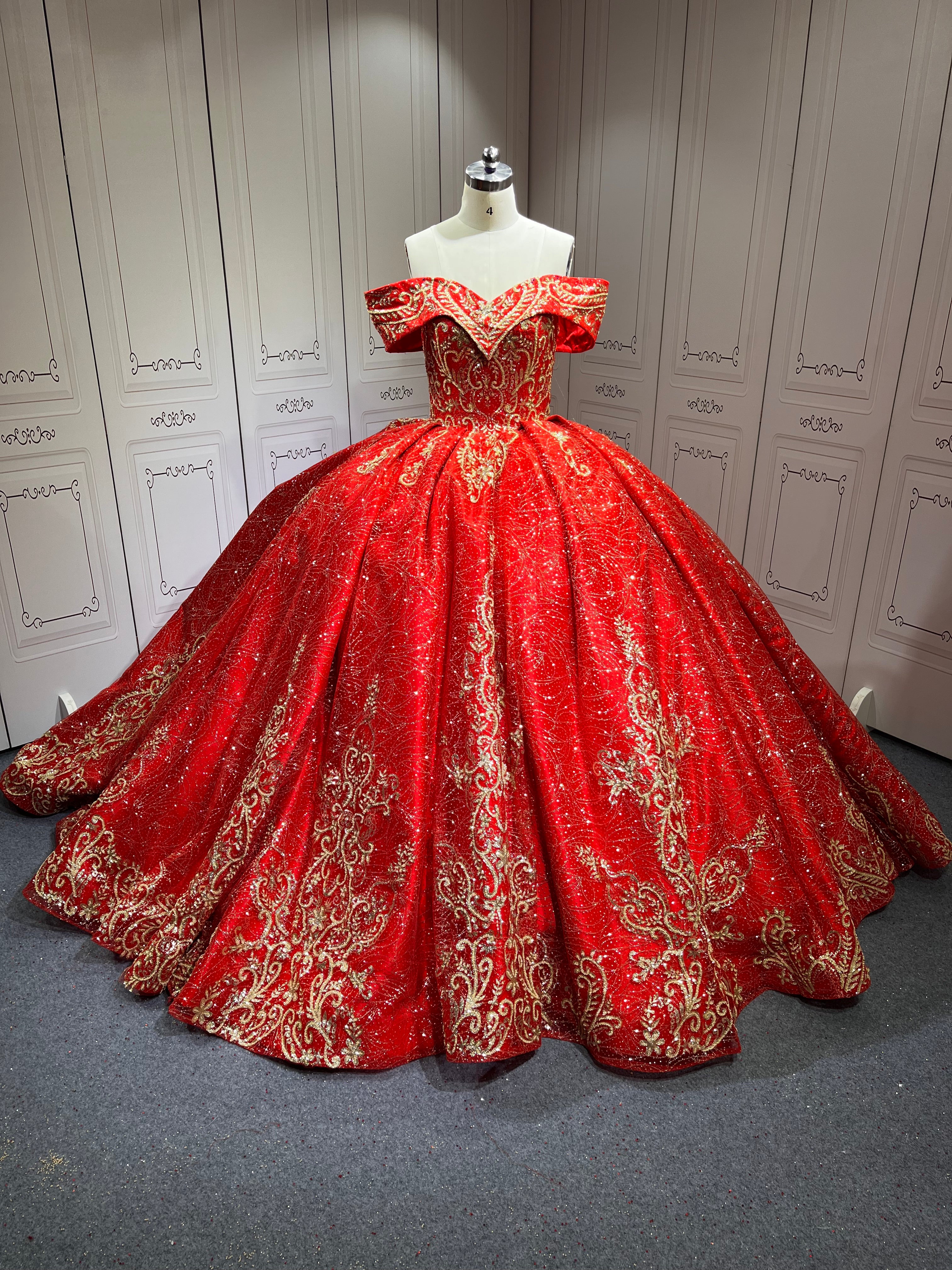 Red With Gold vestidos de 15 quinceaneravestidos de fiesta vestidos de 15 anosquinceanera vestido de 15 quinceanera With Matching Bear