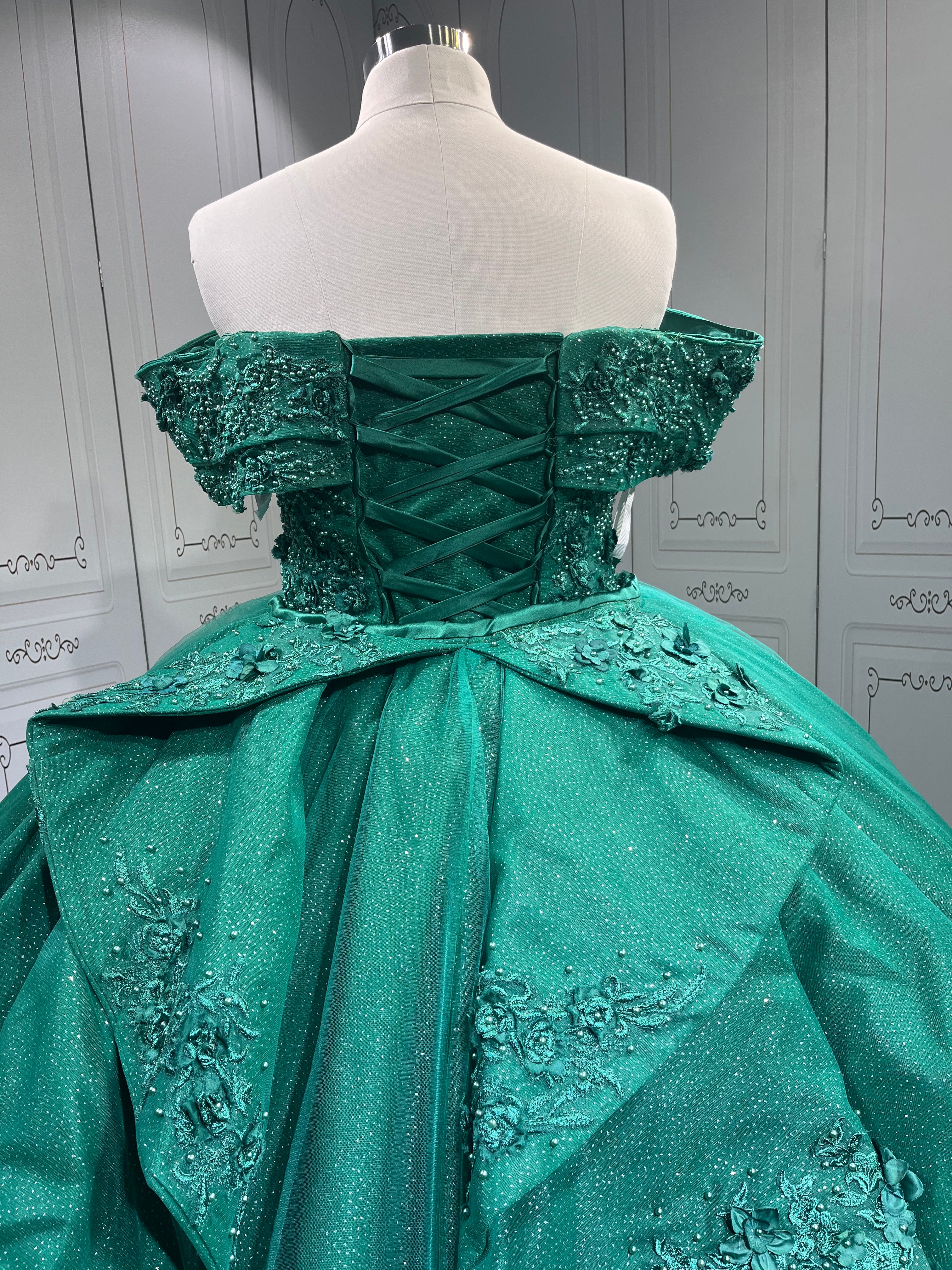 Emerald Green Quinceanera Dress DDetqqchable quincedresses xvaños xvdress 15años Sweet 16