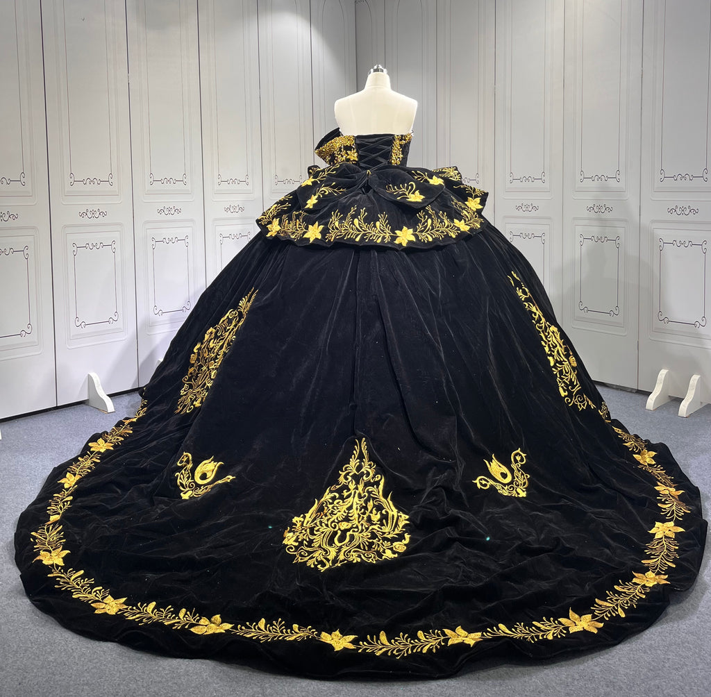 Mumuleo Black Mexican Quinceanera Dresses With Embroidery Para Fiesta Vestidos De 15 Aos XV De Quinceaera Ball Gowns Burdeos