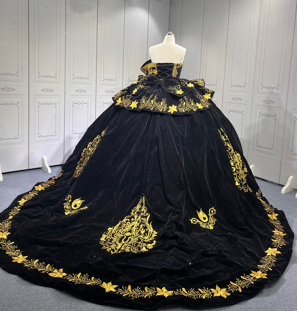 Mumuleo Black Mexican Quinceanera Dresses With Embroidery Para Fiesta Vestidos De 15 Aos XV De Quinceaera Ball Gowns Burdeos