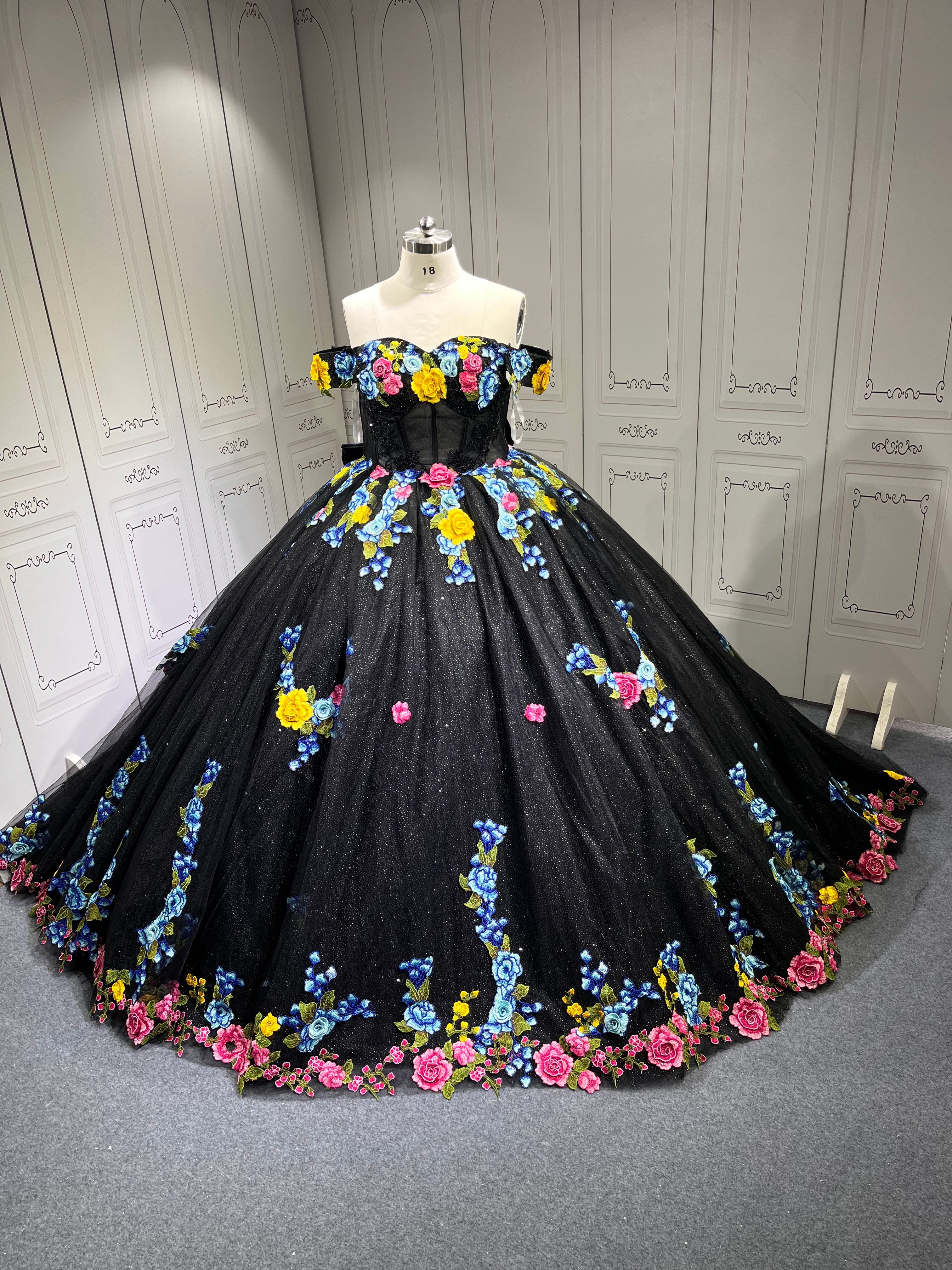 Floral Black Quinceanera Dresses With Flowers Vestidos De Fiesta Prom Dresses Vestidos de 15 Anos Quinceanera 2025