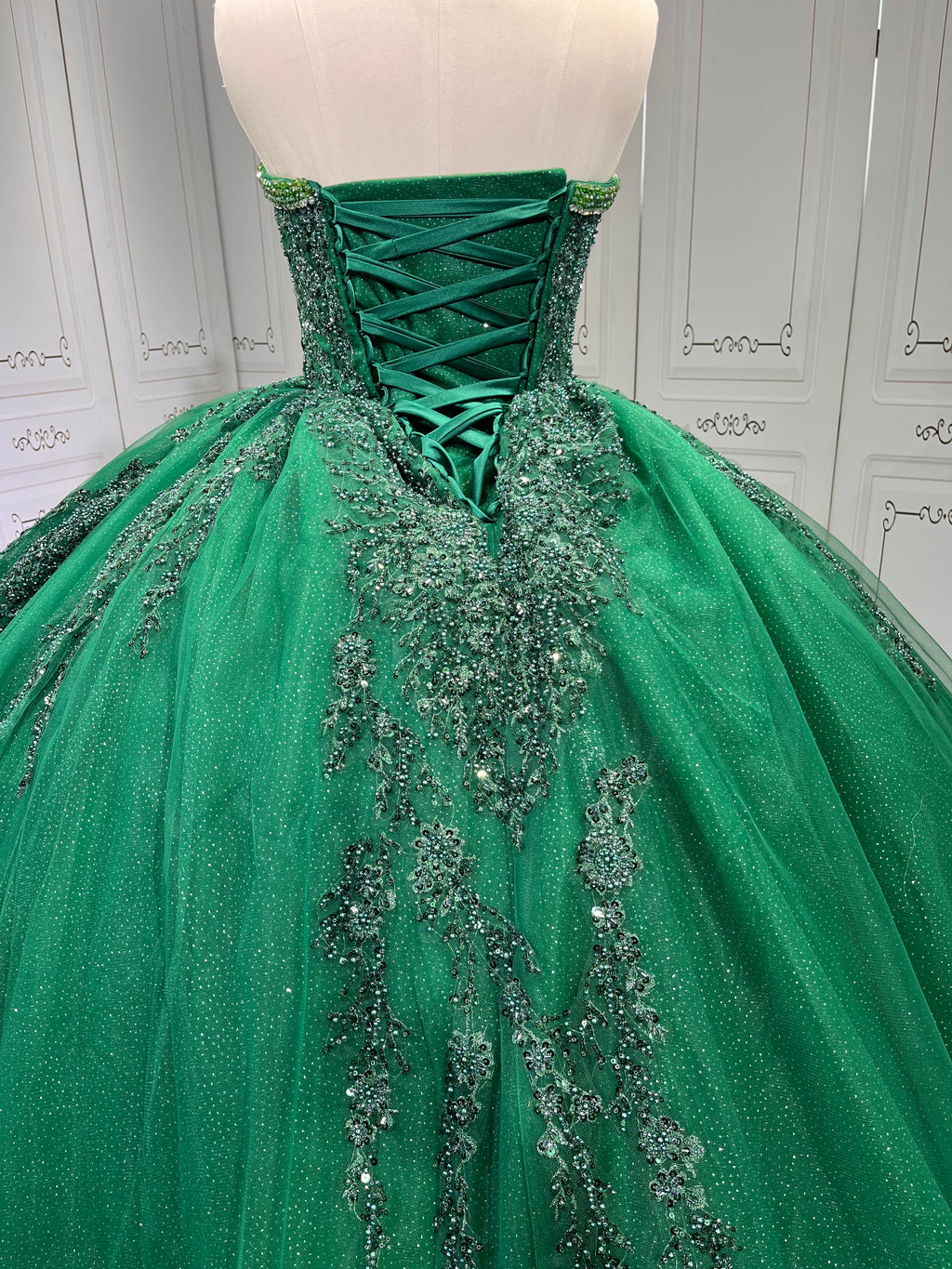 Ruffled Green Quince Dress Sleeveless Vestidos De 15 Anos Crystal Strapless Sweet 15 Gowns