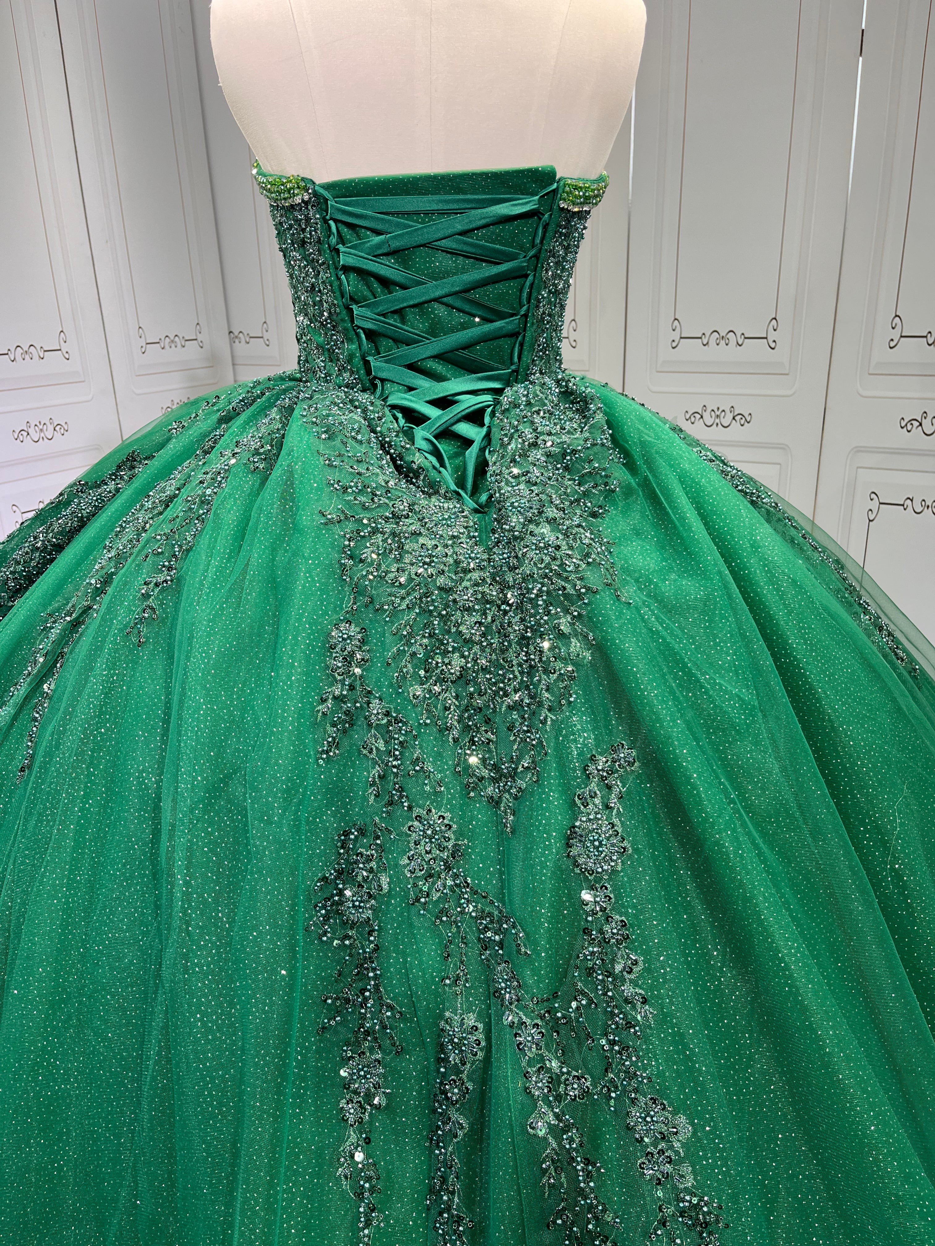 Ruffled Green Quince Dress Sleeveless Vestidos De 15 Anos Crystal Strapless Sweet 15 Gowns