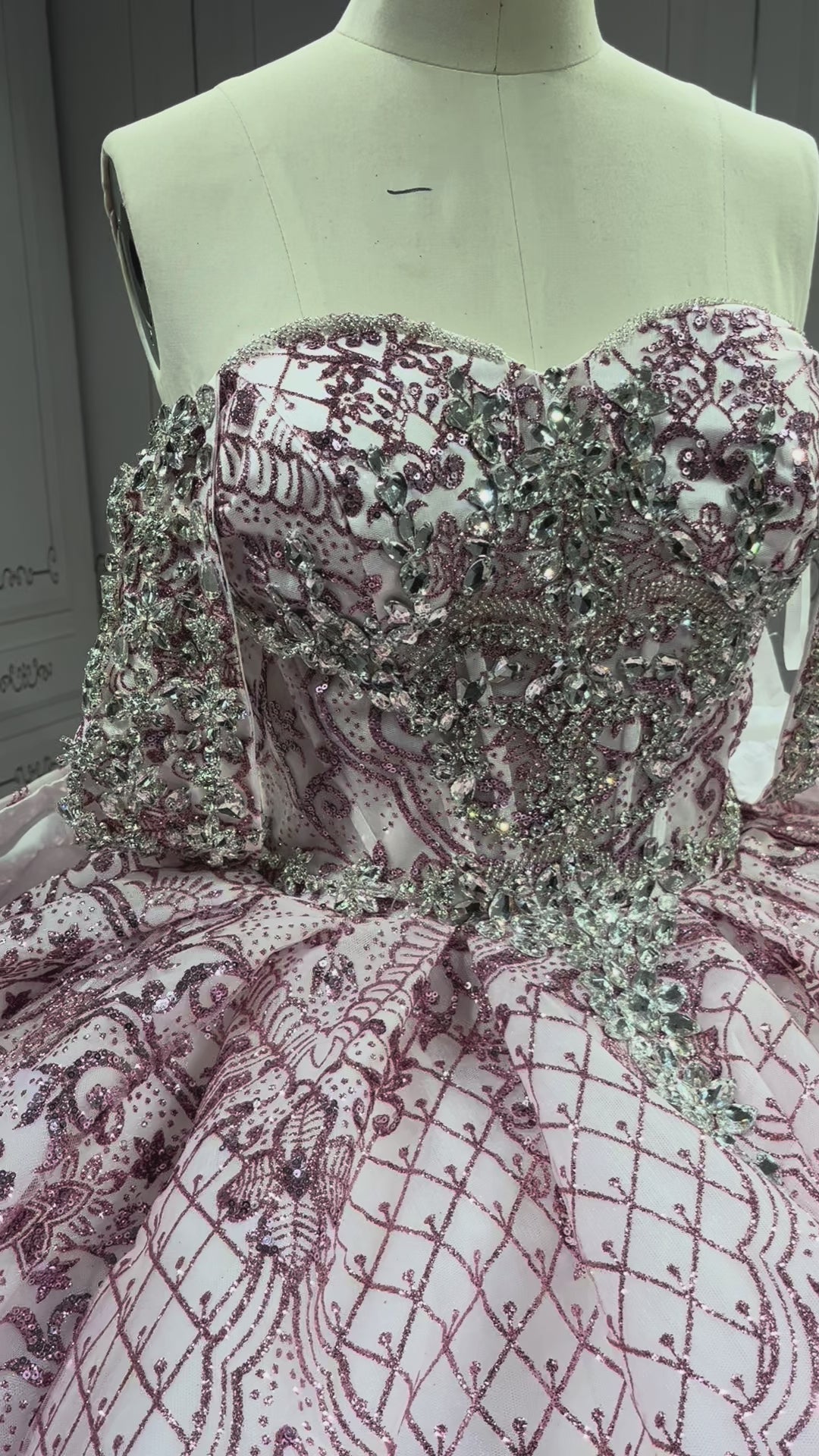 Mumuleo Pink on White Quinceanera Dresses Vestidos De Quinceaera 15 Lila De Fiesta Sweet 16 Dresses 2025 Aos Economics